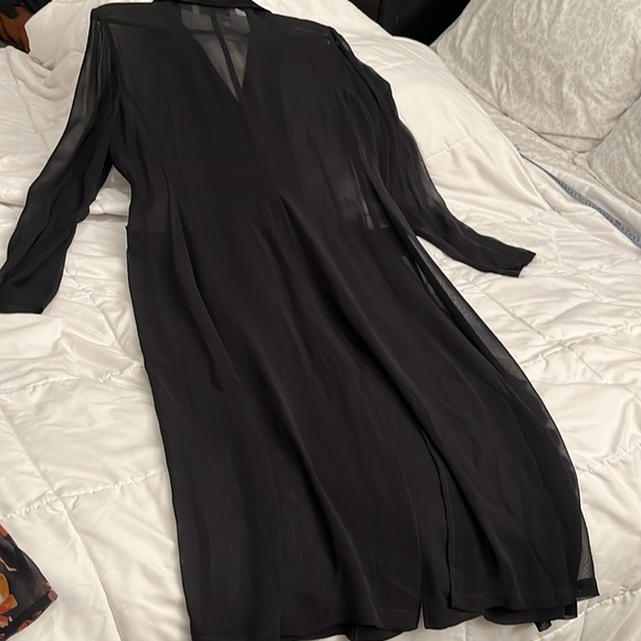 Elegant Black Sheer duster, Hugo biscotti designer - Picture 6 of 13